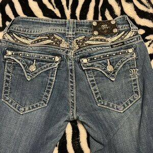 Miss means in excellent condition!  Hardly worn!!! Size 27!!